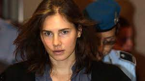 Amanda knox has criticised actor matt damon and director tom mccarthy for profiting from her damon stars in mccarthy's new film, stillwater, which the director said was inspired by ms knox's. Amanda Knox Der Engel Mit Den Eisaugen Hat Sich Verlobt