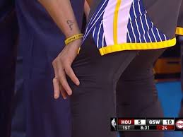 Stephen curry shows off his tattoos for children riley, ryan and canon. Steph Curry S Dislocated Finger Looks Like A Lightning Bolt