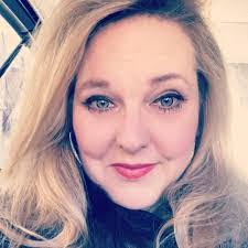 Kristin Heiden's Instagram, Twitter & Facebook