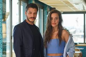 Ada masalı dizisinde haziran'ın ilk bölüm giydiği hırka. Yepyeni Dizi Ciftleri Renkli Hikayeleriyle 4 Yaz Dizisi Geliyor Baht Oyunu Ada Masali Askin Tarifi Ve Cam Tavanlar