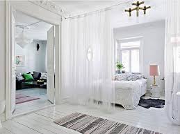 Cahaya yang masuk dari lmb, tidak tembus ke nesting room. 65 Ide Sekat Ruangan Minimalis Modern Yang Patut Dipertimbangkan