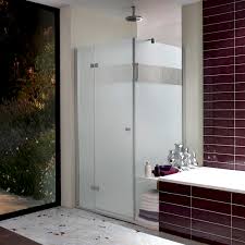 Sie betonen die weite des raums, wodurch das bad größer wirkt. Duschen Gestalten Walk In Dusche Mit Motiv Glasundbeschlag De