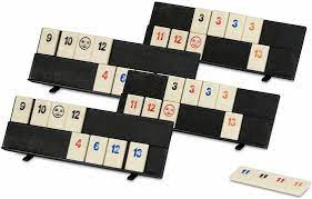 Para lograrlo tienes que realizar una combinación determinado un palo y secuencia de cartas. Rummikub Rummy Como Jugar Al Rummikub Instrucciones