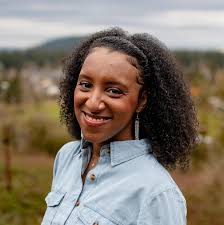 🎉 Welcome to Besties In Business! 🎉** Hey Bestie! I'm Miya, the creator  of this powerful community built for ambitious women like you💕 I created  this group because I know the power