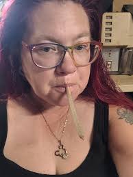 Michigan grandmothers sharing their experiences with marijuana