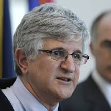 Those Covid-19 variants? 'Don't worry yet,' vaccine expert says