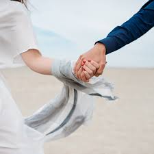 Après dix ans de mariage, elle divorce de un mariage assez précipité. Quelles Sont Les Conseaquences D Un Remariage Apres Un Divorce