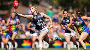 Tayla harris is an australian rules football player and boxer. Aflw Player Tayla Harris Responds After Useless Sledge Herald Sun