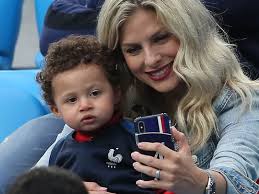 67 number of caps with real madrid : O Xrhsths Closer Sto Twitter Photos Cdm18 Raphael Varane Brille Sous Les Yeux De Sa Femme Camille Et De Leur Fils Ruben Https T Co Mygr2667zy Https T Co U6nbvtvzzf Twitter
