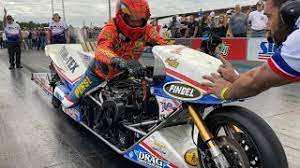 4 pembalap motor selain denis kancil yang tew45 saat balapan dan setting motor. Erek Erek Pembalap Motor Lsi Drag Bike 26 Th Cute766