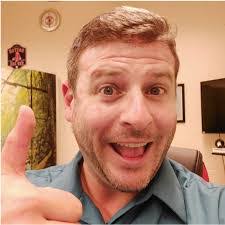 Jeffrey Lovelace's Instagram, Twitter & Facebook