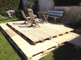 Oberteil 40 Fur Balkon Auf Stelzen Check More At Https Www Estadoproperties Com Balkon Auf Terrasse Aus Paletten Holzterrasse Gartenprojekte Mit Holzpaletten