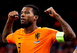 Georginio wijnaldum double leads netherlands to knockout stages. Wijnaldum Ik Ben Geen Held Ik Liet Mijn Gevoel Spreken Premier League Ad Nl