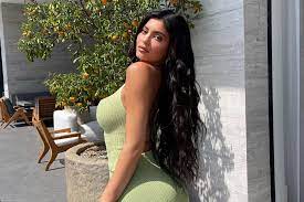 Free shipping with orders €40+. Kylie Jenner Pregnant Expecting Baby No 2 With Travis Scott