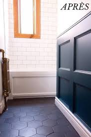 Avant Apres Une Salle De Bain Avec Cachet Vintage Black Walls Bathroom Renovations Black Wall Tiles