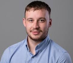 Isaac Rowell's Instagram, Twitter & Facebook