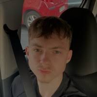 70+ perfiles de «Liska»