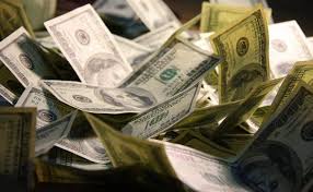 30 دولار كم ريال سعودي ٤٩ دولار كم ريال سعودي