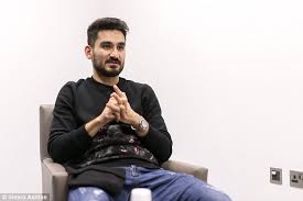 24 ekim 1990, gelsenkirchen) türk asıllı alman millî futbolcudur. Man City Star Ilkay Gundogan Why I Turned Down Liverpool Daily Mail Online