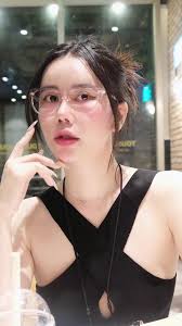 Chụp Hình Sản Phẩm Cùng Mèo