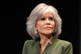 Trump, la rivolta delle donne: Natalie Portman, Jane Fonda, Billie Eilish  guidano la battaglia