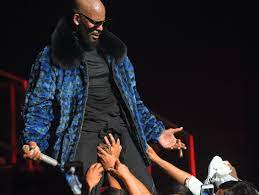 For more than two decades, r&b singer r. R Kelly Und Sein Umgang Mit Frauen Robert Ist Der Teufel Der Spiegel