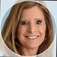 Karen Mead's Instagram, Twitter & Facebook