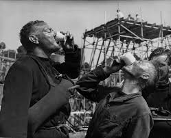 Boulle, who could neither read nor write english, was also credited for the screenplay adaptation due to. The Bridge On The River Kwai 1957 Imdb