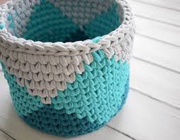Diy T Shirt Yarn Projects To Make Crochet Basket Pattern Yarn Projects Knitted Tshirt Yarn