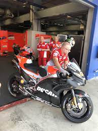 Pin By Neeno On Motorbike Racing Bike Racing Motorcycle