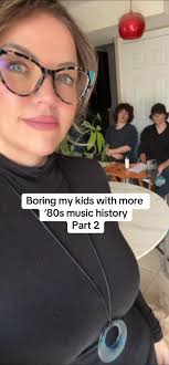 Jennifer Lynn (@retroblonde075)’s videos with original sound