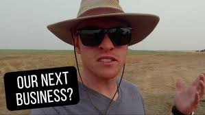 We're Borrowing a Leisure Travel Van! (probably not giving it back)  🚐🇨🇦CA Ep. 2