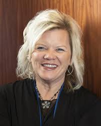 Candice Barton's Instagram, Twitter & Facebook