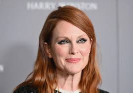 Julie anne smith (born december 3, 1960), known professionally as julianne moore, is an american actress and author.prolific in film since the early 1990s, she is especially known for her portrayals of emotionally troubled women in both independent and blockbuster films. Julianne Moore Opens Up About Being 60 It S A Privilege To Continue To Age