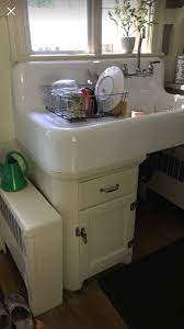 Vccucine traditional vintage farmhouse solid brass widespread 4 hole 2 handle copper bridge kitchen faucet, bronze faucets for kitchen sinks with side spray 4.1 out of 5 stars 23 $134.99 $ 134. Pin By Misty Breedlove Stuart On Vintage Kitchens Kitchen Sink Design Farmhouse Sink Kitchen Vintage Kitchen