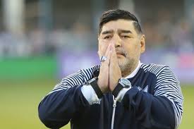 Diego Maradona De Luto Murio Un Familiar Que Estaba Internado Con Coronavirus La Nacion