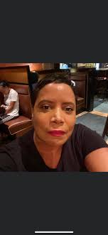 Introduction and Sharing Personal Preferences in the Dull Women's Club