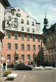 Jahrhunderts vom reichen tuchfabikanten johann heinrich scheibler erbaut. Rotes Haus Monschau