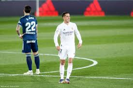 17/03 real madrid l'éternel karim benzema rentre dans la légende de la ligue des champions. Celta Vigo Real Madrid Les Compos Officielles Chaine Et Heure Du Match