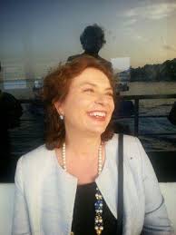 Can dündar ve erdem gül için anayasa mahkemesi'nin hak ihlali var kararını değerlendiren can dündar'ın eşi dilek dündar, biraz geç kaldı ama, çok sevindim dedi. Dilek Turker Dundar Dilektd Twitter