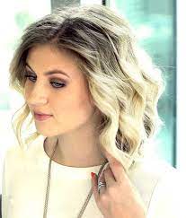 25 Fairly Short Haircuts Short Haircuts Short Blonde Hair Medium Hair Styles How To Curl Short Hair