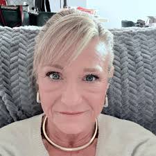 Let's give a warm welcome to all our new members! Feel free to introduce  yourselves and share what brings you to this group. Are you moving to  France, already living here, or