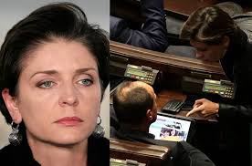 Joanna mucha is a polish liberal politician, economist, member of the polish sejm, academic teacher, doctor of economics and from 17 november 2011 to november 2012 minister of sport. Joanna Mucha Oburzona Wpisem Kukiza Skrzywdzil Pan Moje Dzieci Na Tym Sie Nie Skonczylo Zobaczcie Jak Wygarnela Mu W Sejmie