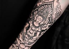 Thai tattoo designs and meanings paed tidt is a sacred geometric yant containing eight mantras (sacred chants) written in two concentric circles in the center of the design. A Guide To The Most Popular Thai Holiday Tatttoos All Day Tattoo
