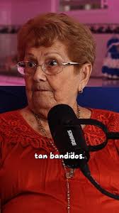 En este episodio Abuela nos cuenta cómo era la escuela en sus épocas y  todos los cambios que hubo con la actualidad. , ¡Mira el episodio completo  ya en Youtube! 👀