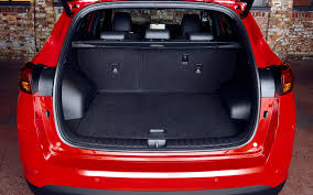 The hyundai tucson was redesigned for the 2016 model year, and the kia sportage was redesigned for. Hyundai Tucson Jetzt Auch Als N Line Mit Sportiven Extras Hyundai Media Newsroom