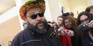 Dieudonne m'bala m'bala faces two months in prison and a $9,500 fine. Dieudonne M Bala M Bala Zu Geldstrafe Verurteilt Judische Allgemeine
