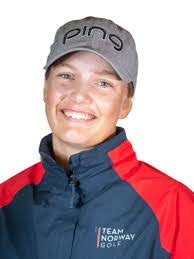 Amanda Ard's Instagram, Twitter & Facebook