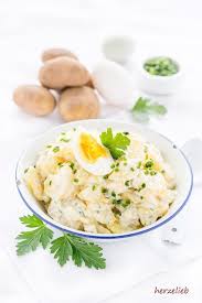Wie Von Mutti Kartoffelsalat Mit Wenig Mayonnaise Rezept Kartoffelsalat Kartoffelsalat Rezept Kartoffelsalat Mayonnaise