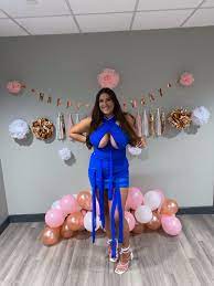bluedressgirl OnlyFans - Free Trial - Photos - Socials | FansMetrics.com